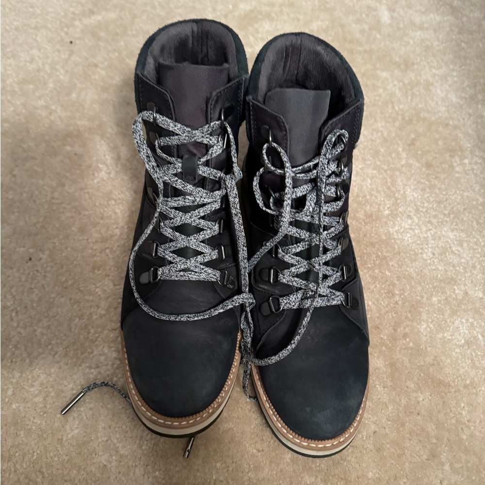 Tom’s Mesa Waterproof Black Leather/Techy Nylon Boots